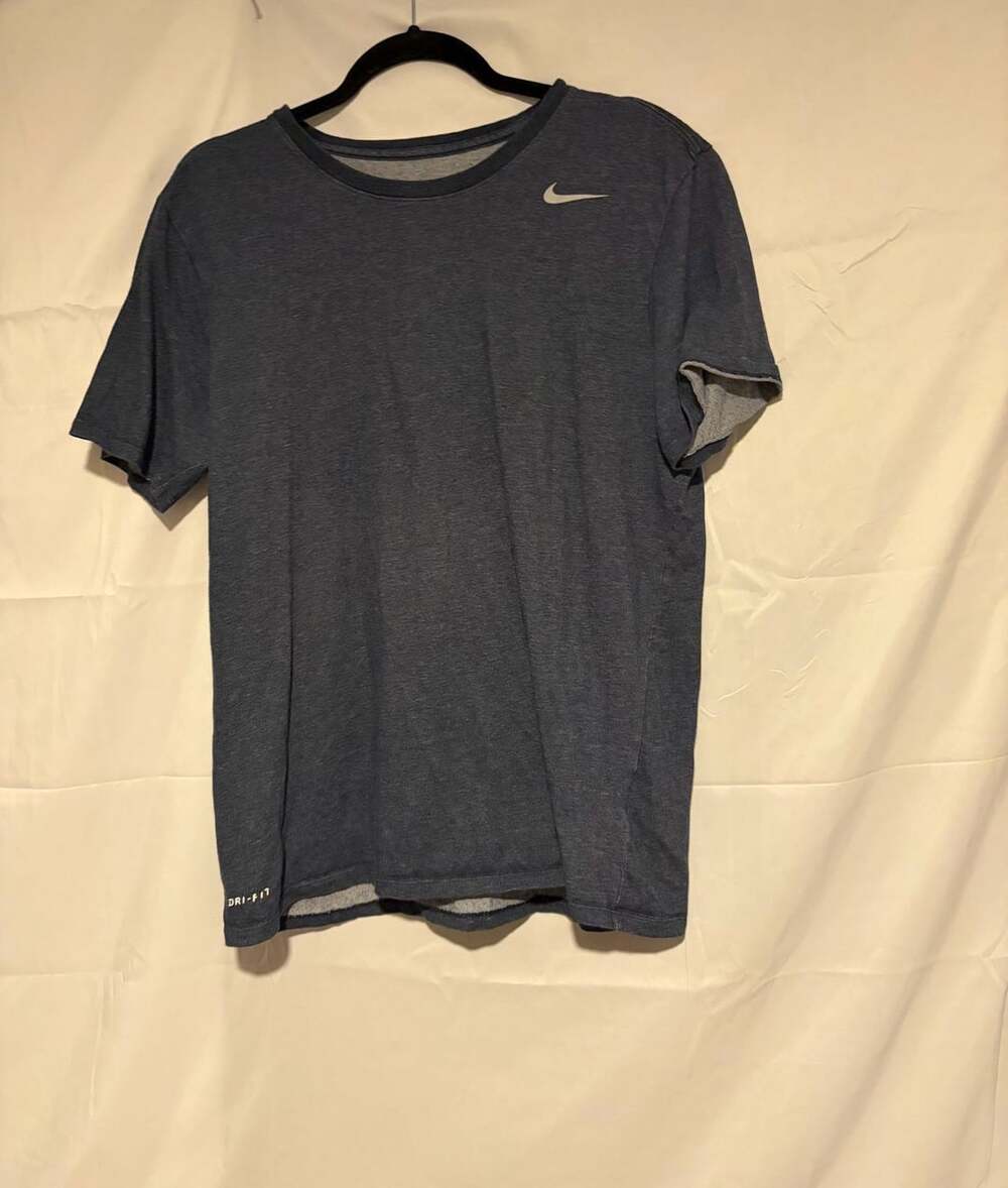 Nike The Nike Tee Size L Blue Dri-FIT Athletic Cut Short Sleeve T-Shirt